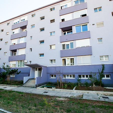 Apartment Little Violet - Balcony & Free Parking Zadar Exterior foto
