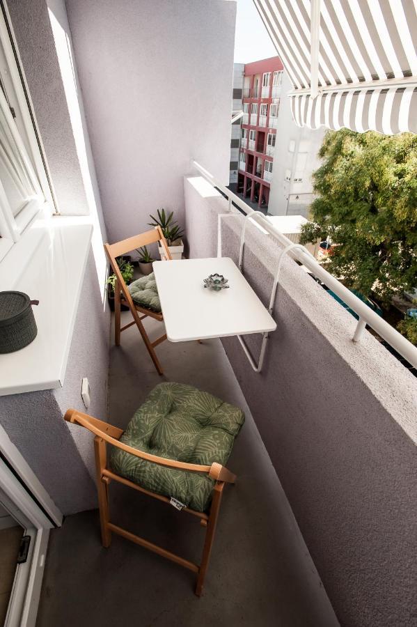 Apartment Little Violet - Balcony & Free Parking Zadar Exterior foto