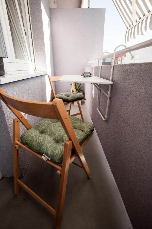 Apartment Little Violet - Balcony & Free Parking Zadar Exterior foto